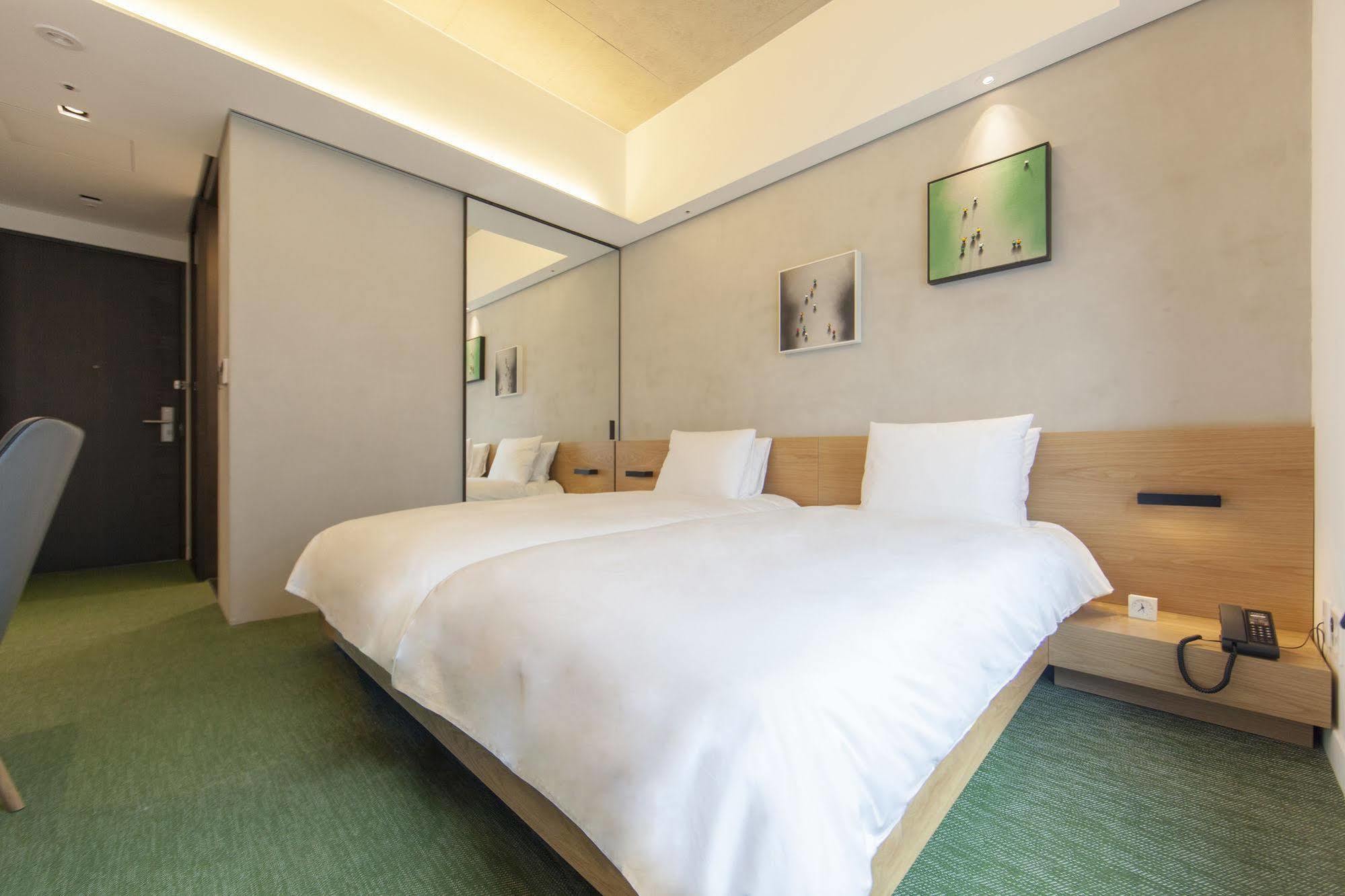Stayb Hotel Myeongdong Seoul Bagian luar foto