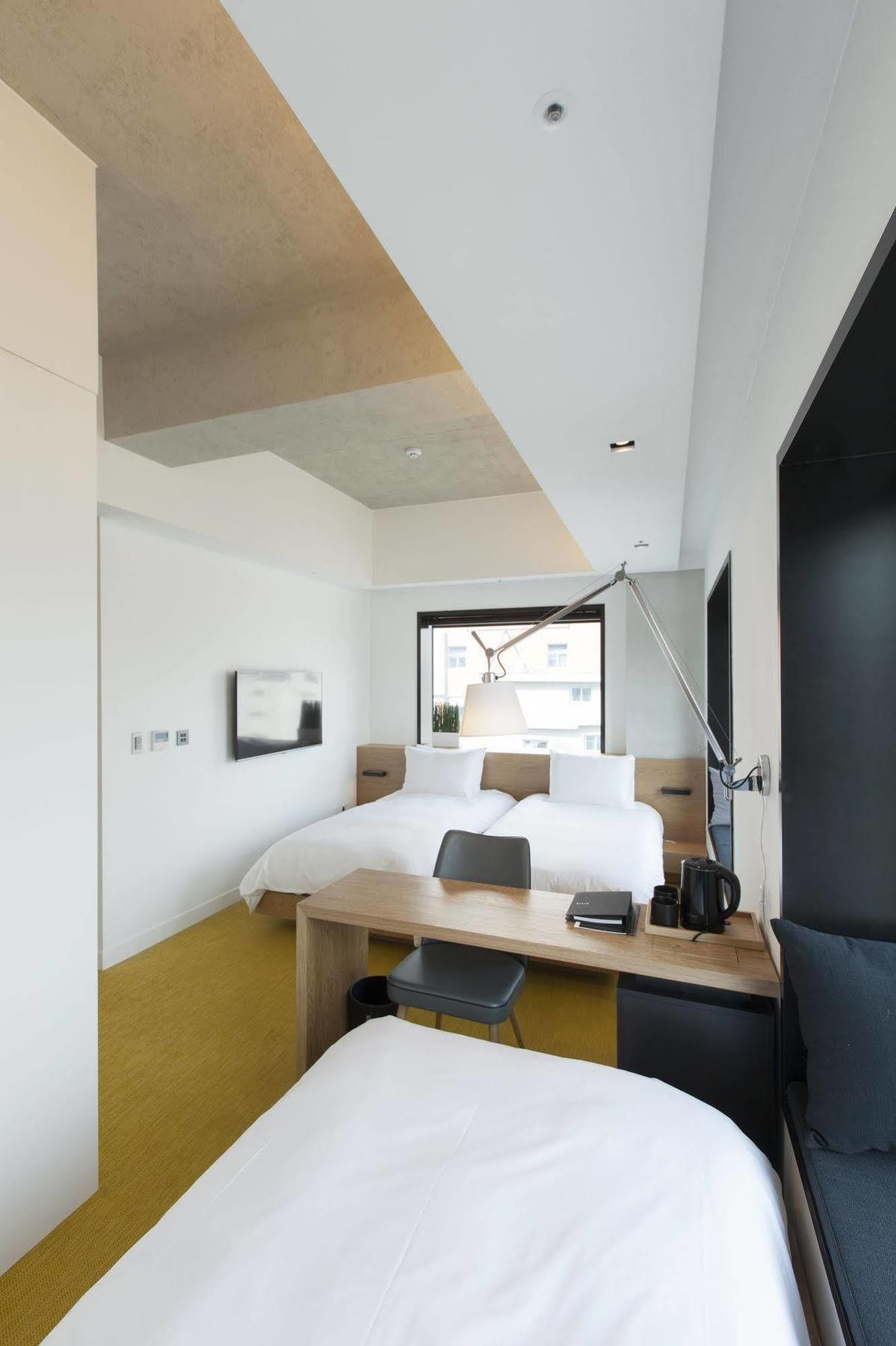 Stayb Hotel Myeongdong Seoul Bagian luar foto