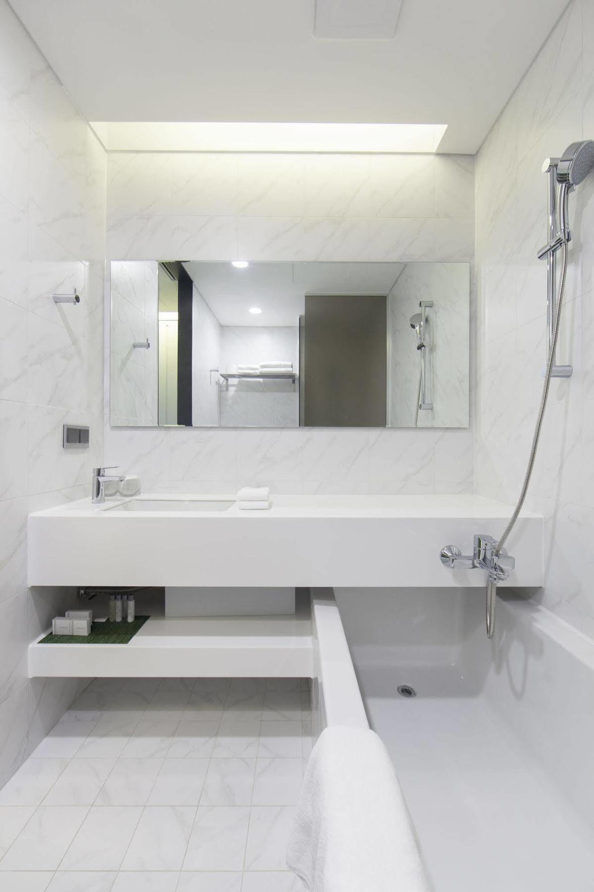 Stayb Hotel Myeongdong Seoul Bagian luar foto