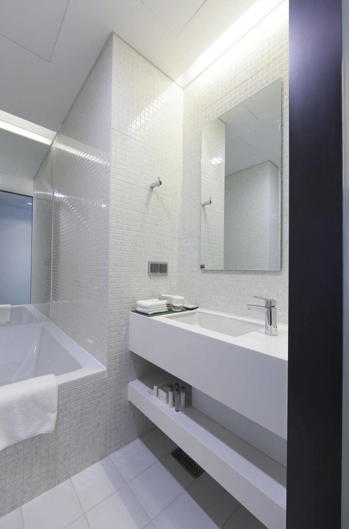 Stayb Hotel Myeongdong Seoul Bagian luar foto